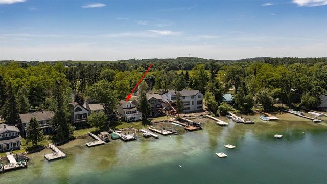 E1396 GRANDVIEW ROAD, Waupaca, WI 54981