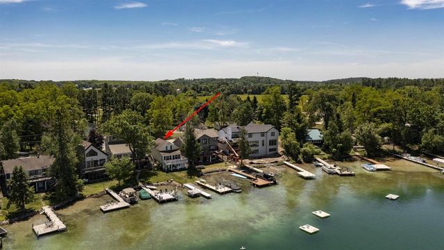 E1396 GRANDVIEW ROAD, Waupaca, WI 54981