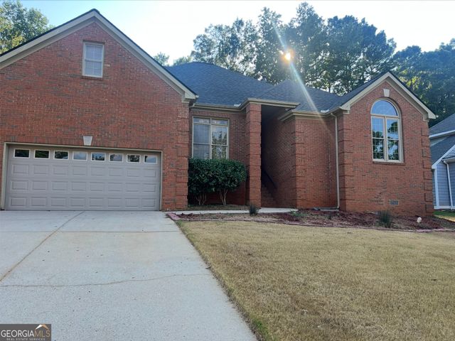 122 Carolinas Way, Fayetteville, GA 30215