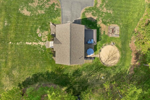 7 Cortland Drive, Epping, NH 03042