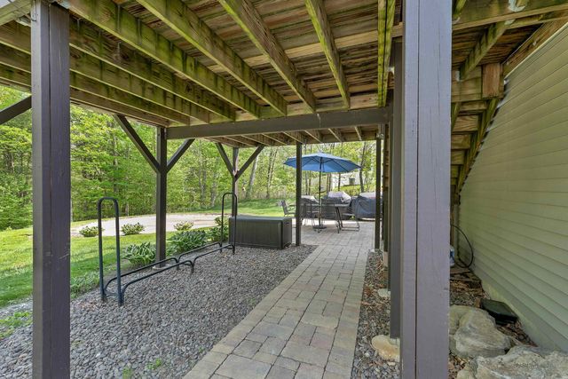 7 Cortland Drive, Epping, NH 03042