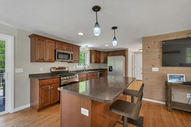 7 Cortland Drive, Epping, NH 03042