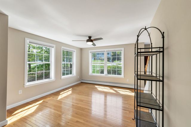 7 Cortland Drive, Epping, NH 03042