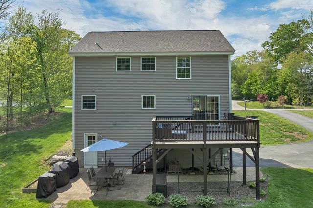 7 Cortland Drive, Epping, NH 03042