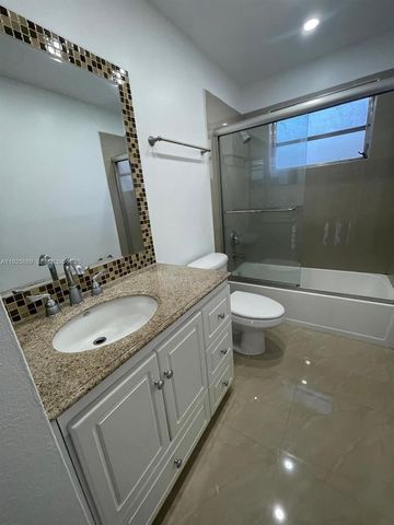 9375 Fontainebleau Blvd L219, Miami, FL 33172