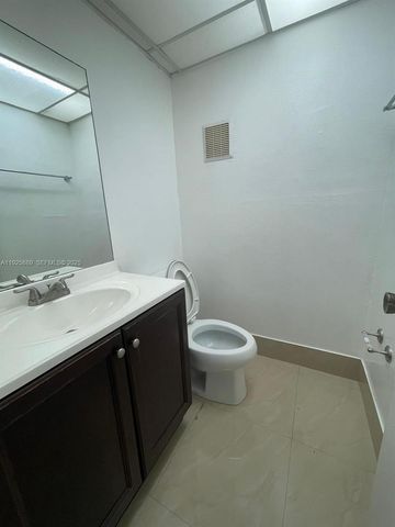 9375 Fontainebleau Blvd L219, Miami, FL 33172