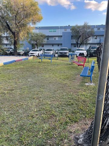 9375 Fontainebleau Blvd L219, Miami, FL 33172