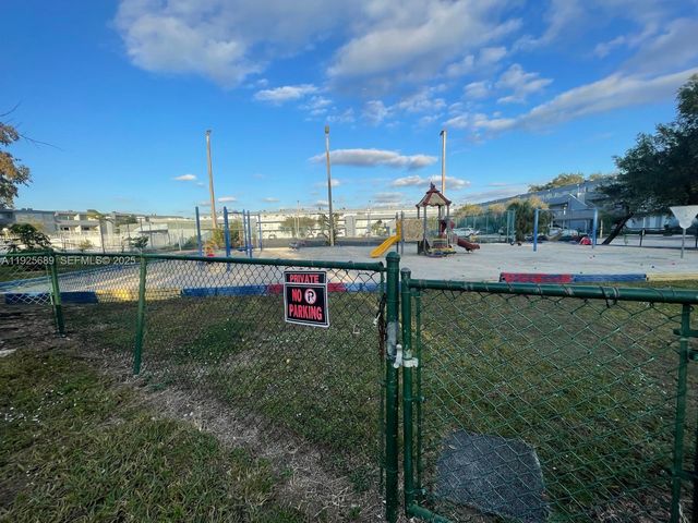 9375 Fontainebleau Blvd L219, Miami, FL 33172