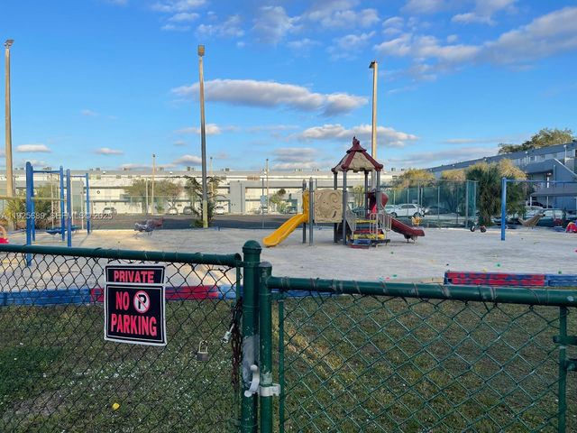 9375 Fontainebleau Blvd L219, Miami, FL 33172