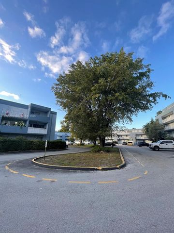 9375 Fontainebleau Blvd L219, Miami, FL 33172