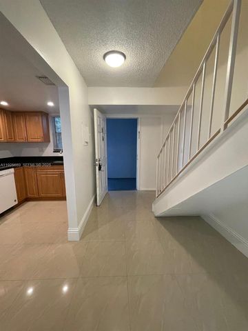 9375 Fontainebleau Blvd L219, Miami, FL 33172