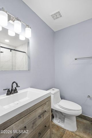 8450 E Old Spanish Trl Apt 206, Tucson, AZ 85710