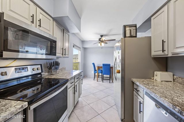 8450 E Old Spanish Trl Apt 206, Tucson, AZ 85710
