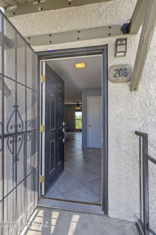 8450 E Old Spanish Trl Apt 206, Tucson, AZ 85710
