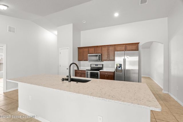 481 Almansa Street NE, Palm Bay, FL 32907