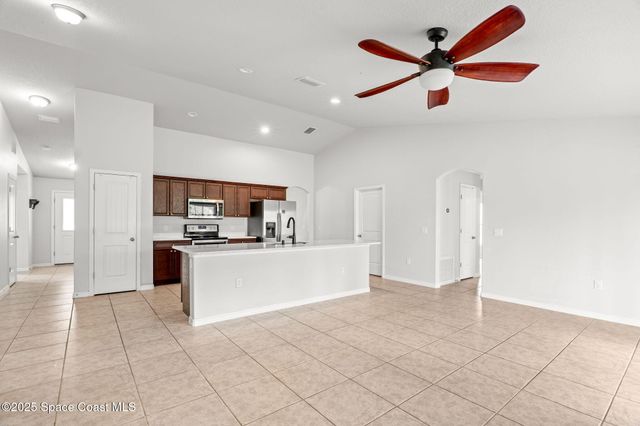481 Almansa Street NE, Palm Bay, FL 32907