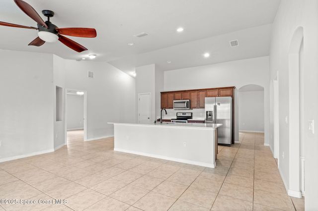 481 Almansa Street NE, Palm Bay, FL 32907