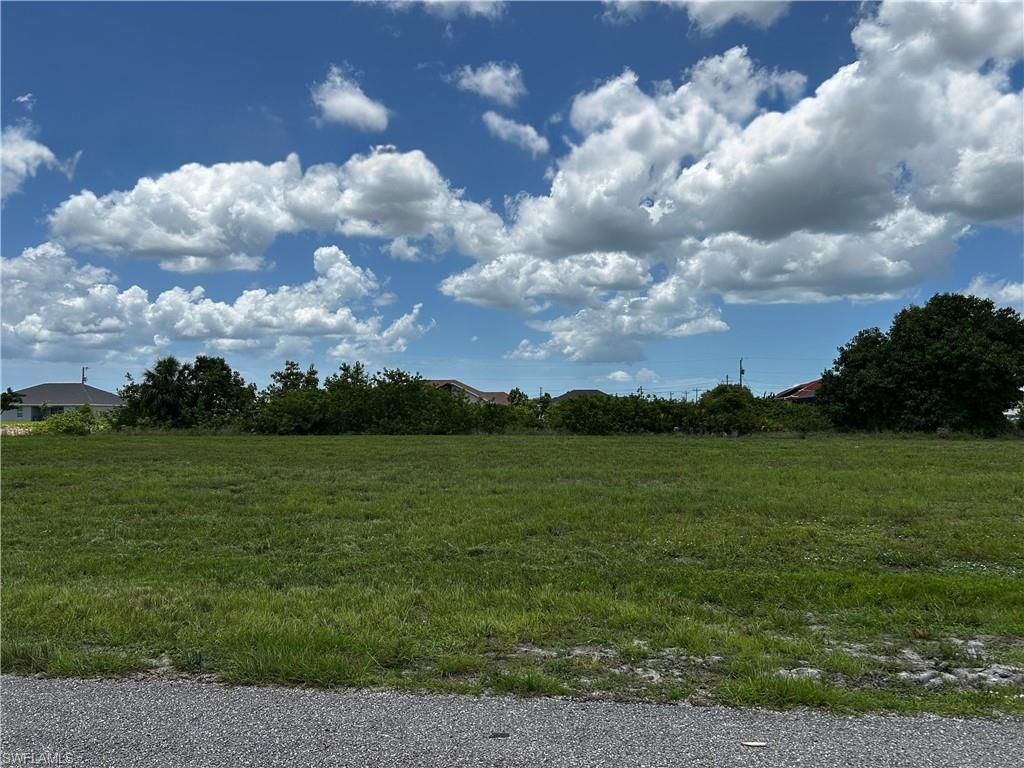 2024 NW 9th AVE, CAPE CORAL, FL 33993 — photo 3