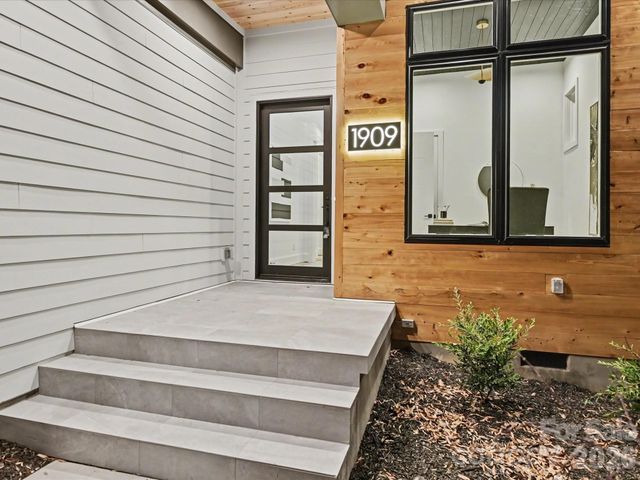 1909 Harrill Street, Charlotte, NC 28205