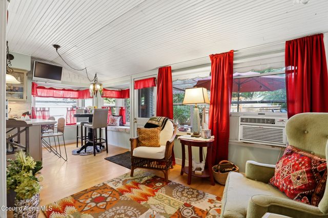 813 E Saint Maries AVE, Coeur D'alene, ID 83814