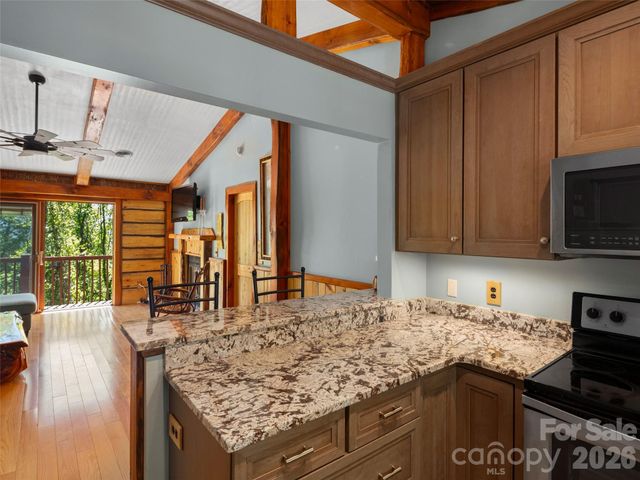 408 Windswept Drive, Asheville, NC 28801