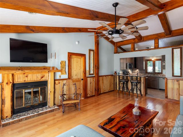 408 Windswept Drive, Asheville, NC 28801