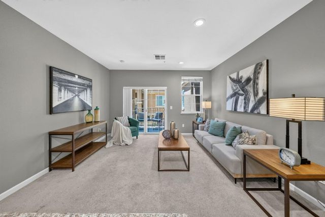 88 N Jackson Avenue 307, San Jose, CA 95116