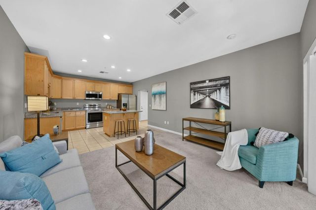 88 N Jackson Avenue 307, San Jose, CA 95116