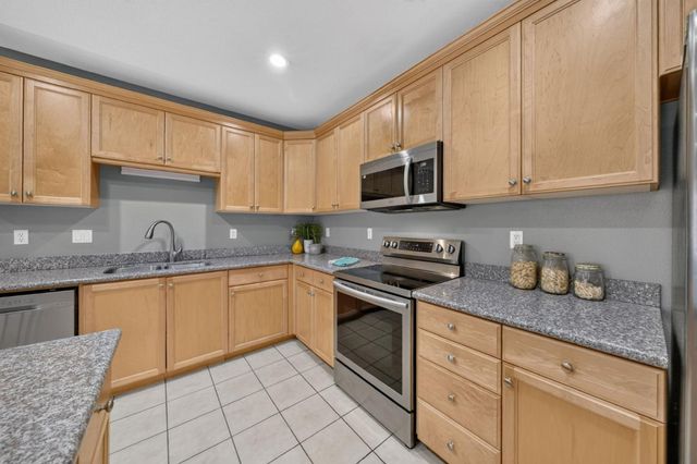 88 N Jackson Avenue 307, San Jose, CA 95116