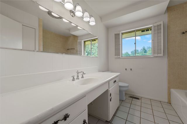2425 Wendy Lane, Waco, TX 76710