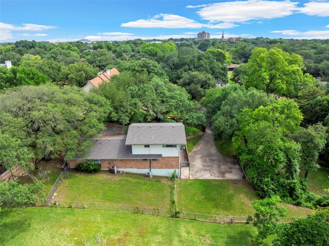 2425 Wendy Lane, Waco, TX 76710