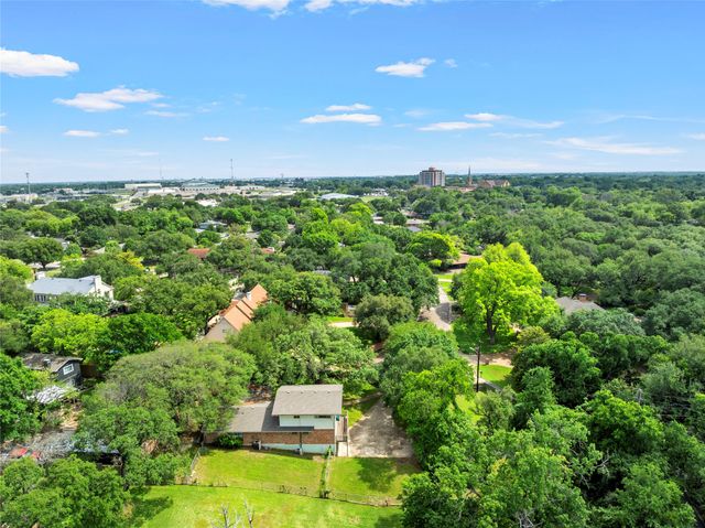 2425 Wendy Lane, Waco, TX 76710
