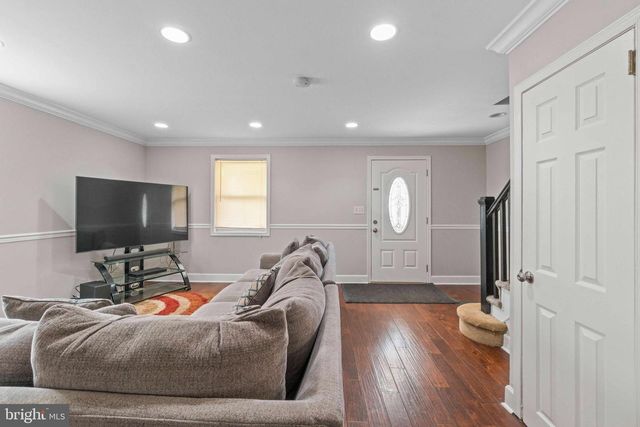 5711 NARCISSUS AVE, Baltimore, MD 21215