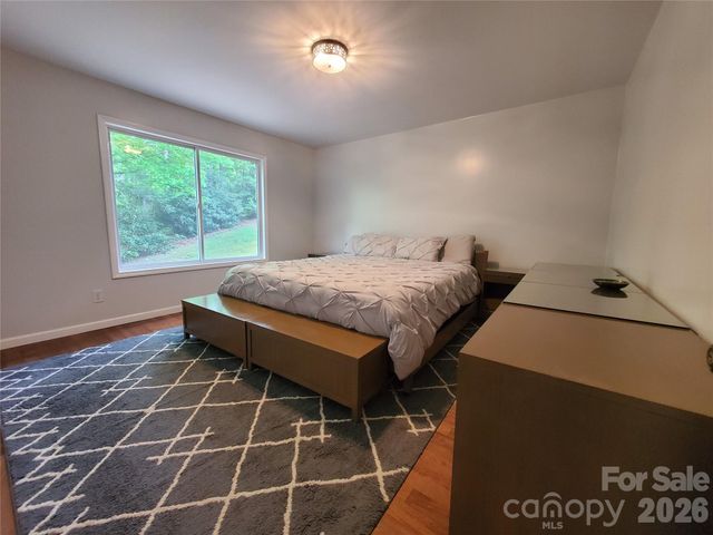 294 Martha Drive, Spruce Pine, NC 28777