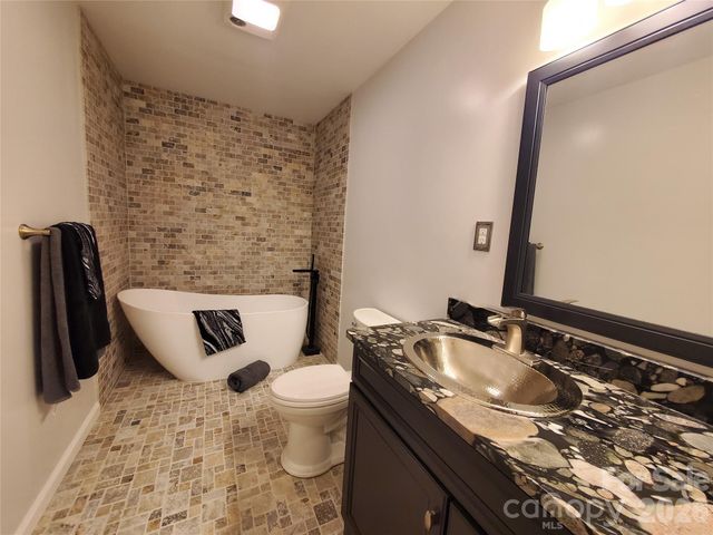294 Martha Drive, Spruce Pine, NC 28777