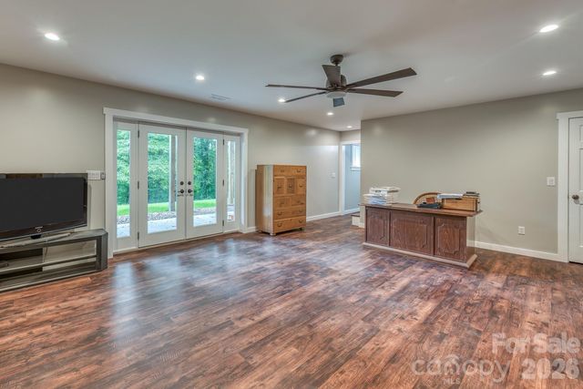 294 Martha Drive, Spruce Pine, NC 28777