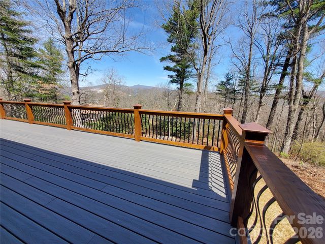 294 Martha Drive, Spruce Pine, NC 28777