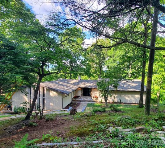 294 Martha Drive, Spruce Pine, NC 28777