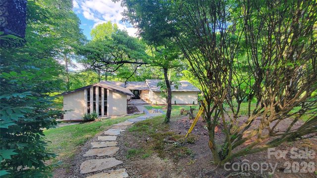 294 Martha Drive, Spruce Pine, NC 28777