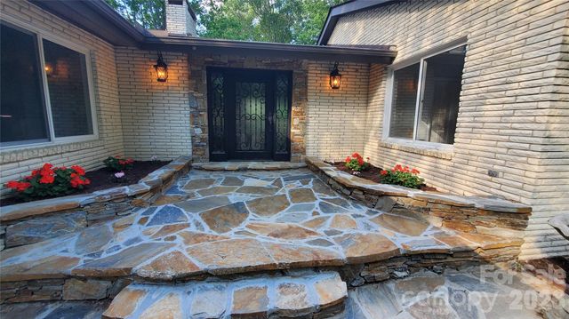294 Martha Drive, Spruce Pine, NC 28777