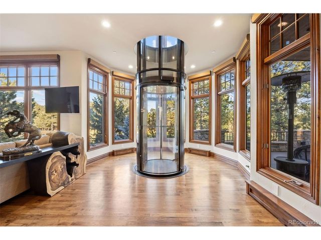 77 Comstock Pl, Castle Rock, CO 80108