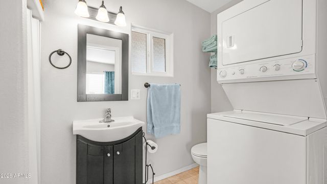 4 Orecart Drive 4, Apache Junction, AZ 85119