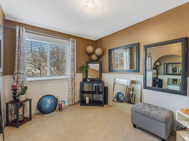 11270 S FARNSWORTH LN, Sandy, UT 84070