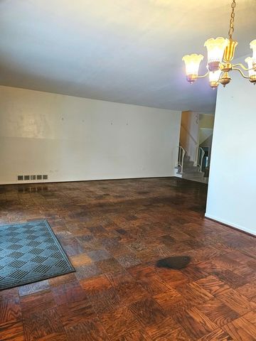 209 Indiana Street, Park Forest, IL 60466