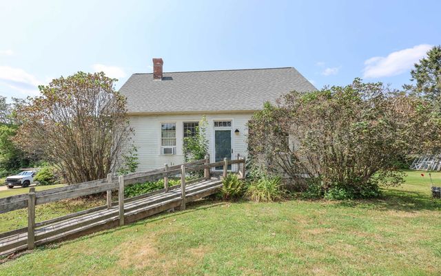 4 Youngs Hill Road, Loudon, NH 03307