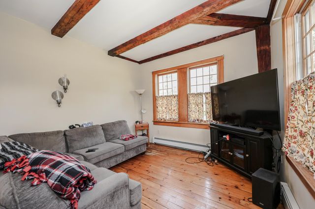 4 Youngs Hill Road, Loudon, NH 03307