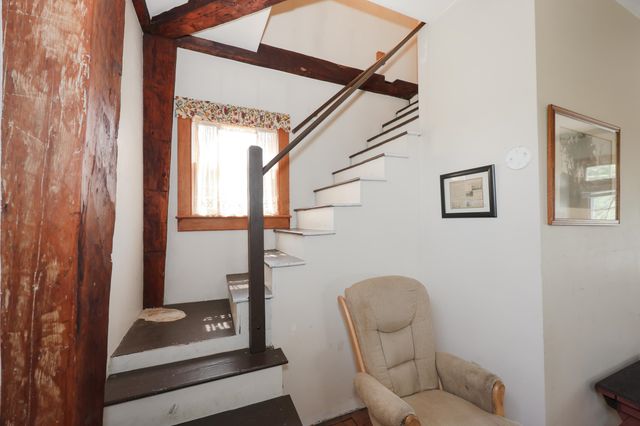 4 Youngs Hill Road, Loudon, NH 03307