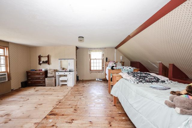 4 Youngs Hill Road, Loudon, NH 03307