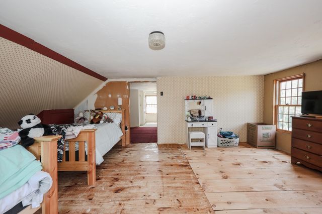 4 Youngs Hill Road, Loudon, NH 03307