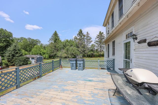 4 Youngs Hill Road, Loudon, NH 03307